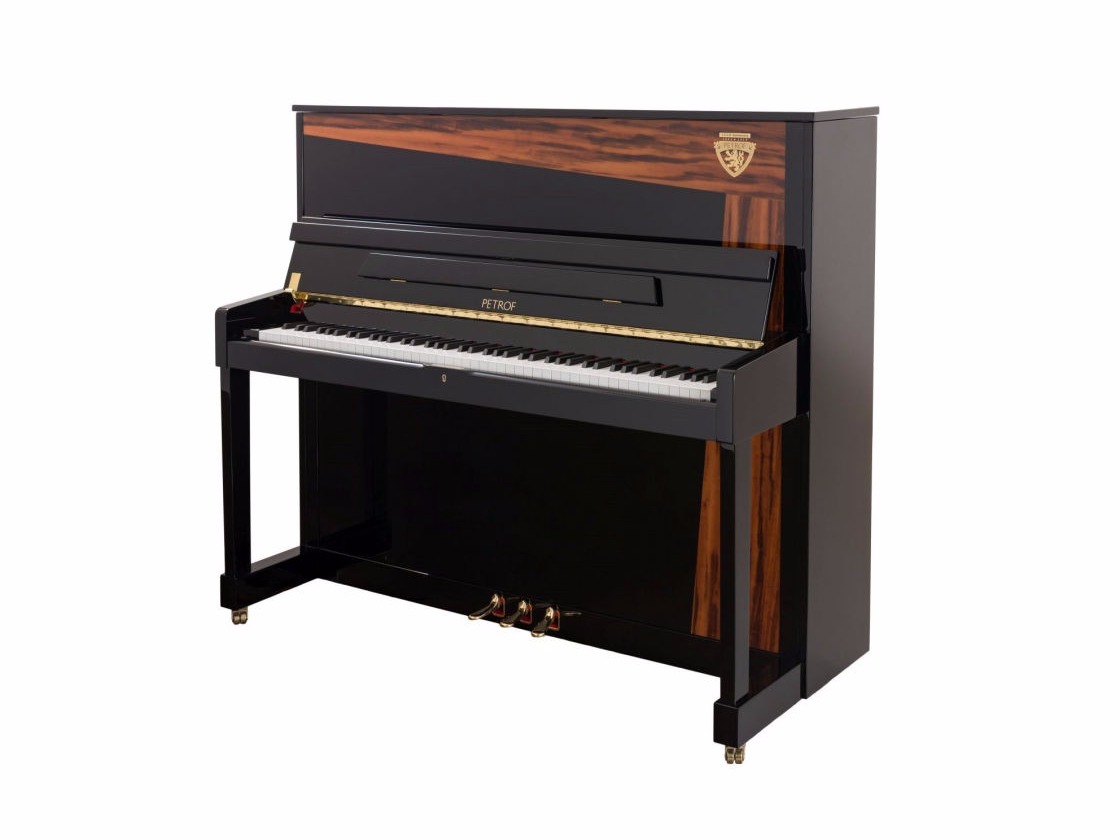 česká pianina Petrof
